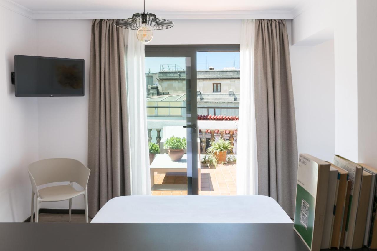 Puerta Catedral Holiday Suites Séville Extérieur photo