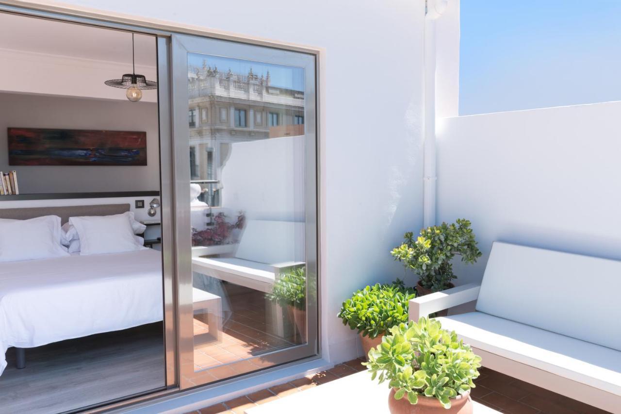 Puerta Catedral Holiday Suites Séville Extérieur photo